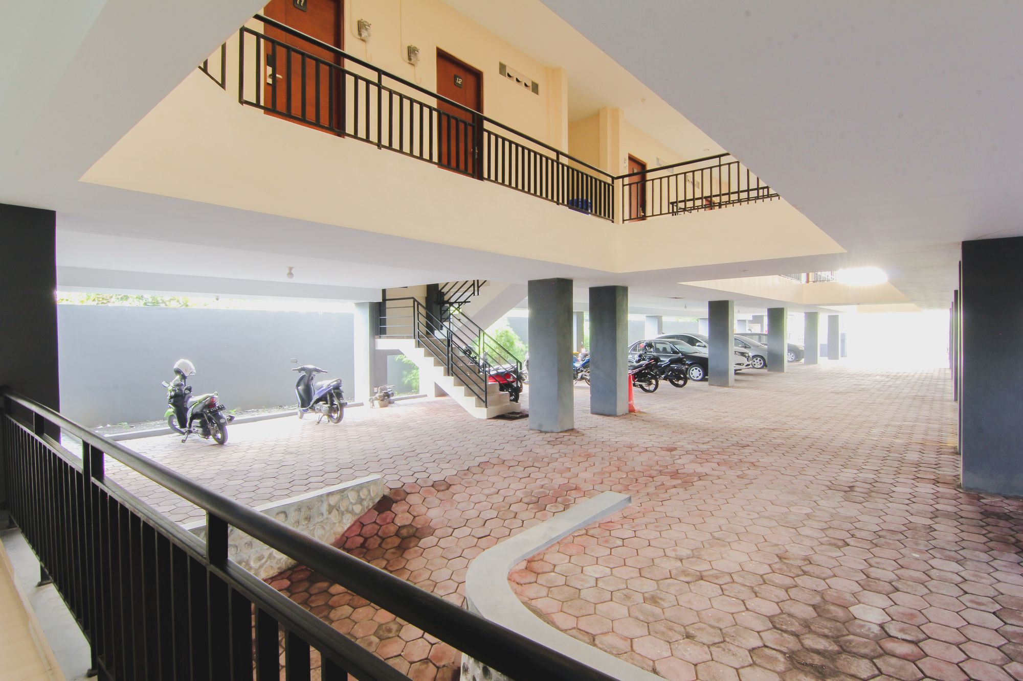 D'Paragon Seturan 4 Maguwo Exterior foto